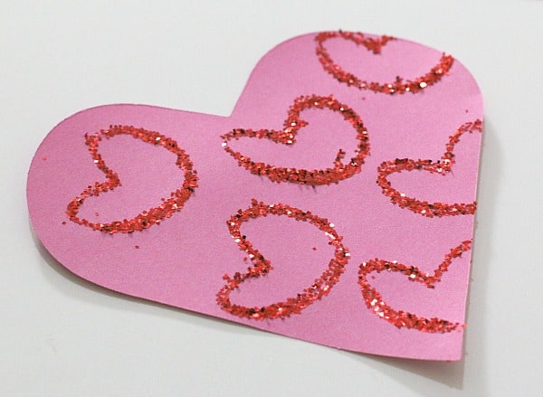 Glitter hearts from toilet paper rolls
