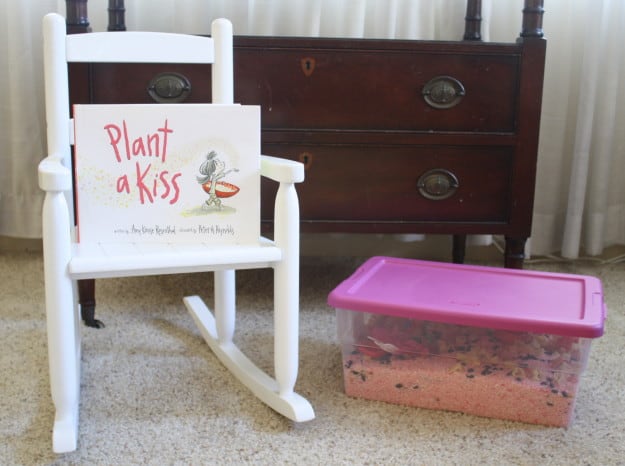 Valentine’s Day Sensory Box (and a cute children’s book about love)