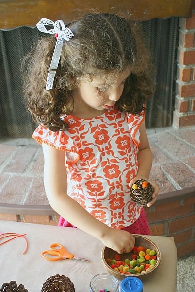 Fall Craft for Preschoolers~ Decorating Pinecones