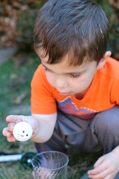 Launching Ping Pong Ball Snowmen with a Lever (Science for Kids)- Buggy and Buddy