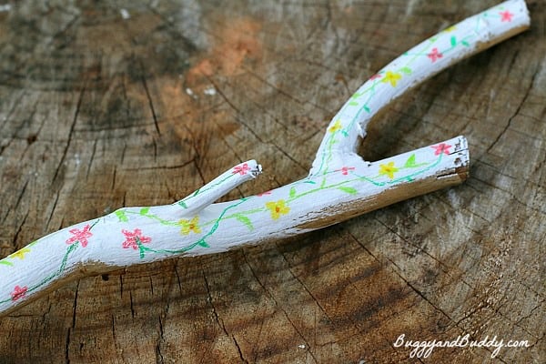 Art Project for Kids: Use Sticks as Your Canvas for Sketching~ BuggyandBuddy.com