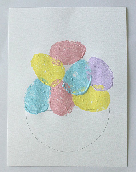 Easter craft with sponge painting