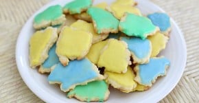 Kids will love making their own cookies based on the story, Little Blue and Little Yellow! ~ Buggy and Buddy