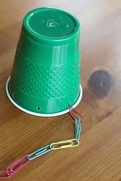add paper clip chain to the plastic cup