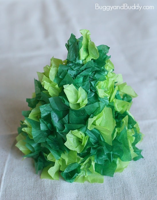 christmas tree craft for kids using tissue paper