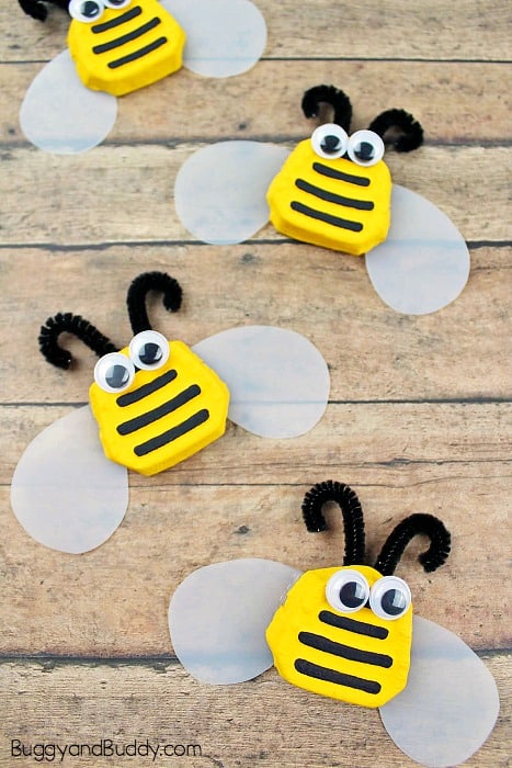 how to make a bumble bee craft for kids using recycled materials- perfect for spring, summer, earth day or an insect or bug unit