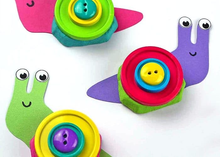 easy button snail craft for kids using drink carrier or egg carton